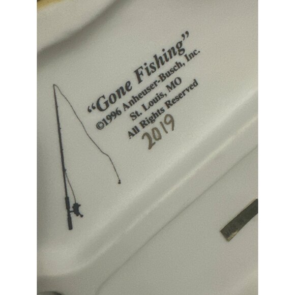 Anheuser-Busch Gone Fishing Special Edition Figurine 1996 Box + COA - Picture 3 of 6